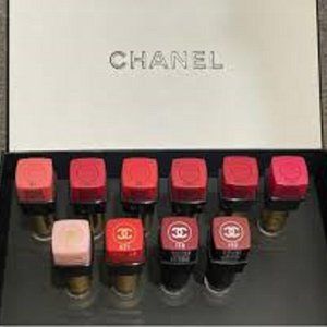 104 PASSION Chanel Rouge Allure and Rouge Velvet Extrême Lipstic…